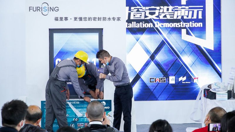 封阳台之窗：推拉窗与平开窗耐久性大比拼